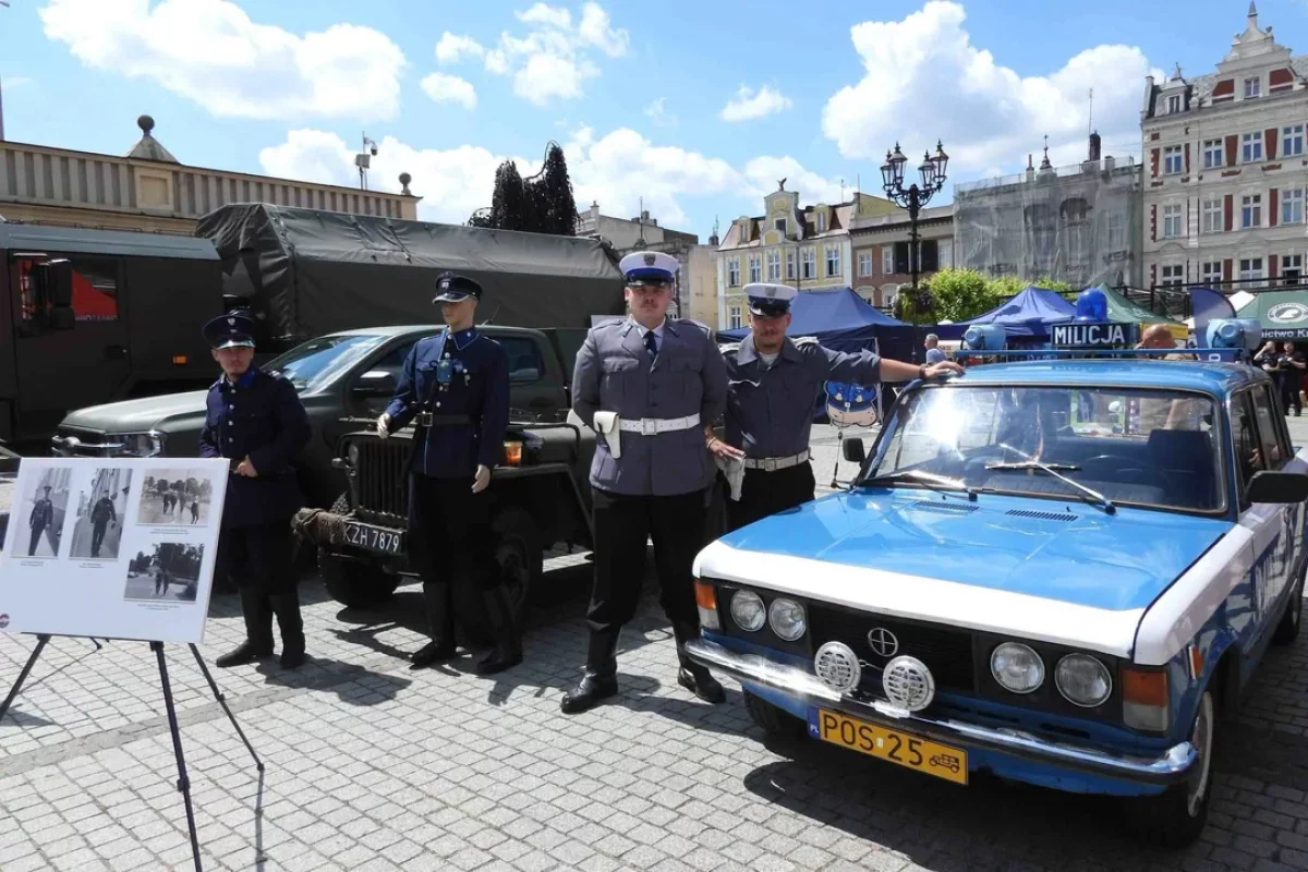 Święto Policji w Krotoszynie. Były awanse, wyróżnienia i rodzinny piknik [ZDJĘCIA]