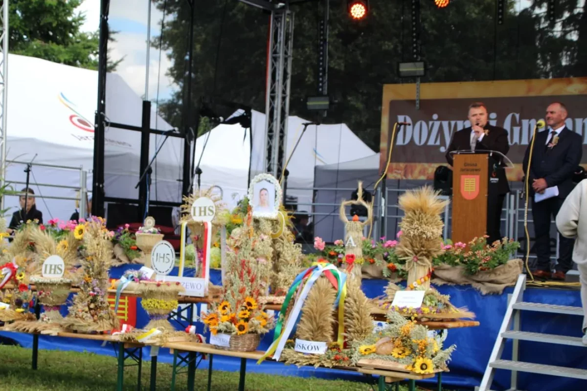 Dożynki rolników z gminy Jaraczewo z mnóstwem atrakcji, koncertami i piknikiem [ZDJĘCIA]