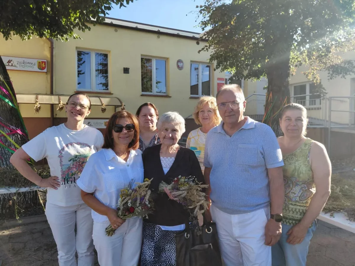 Zioła, tradycja i zdrowie na wyciągnięcie ręki. Stowarzyszenie „Ziołowieś Pępowo” zaprasza na finał projektu i otwarcie nowej siedziby