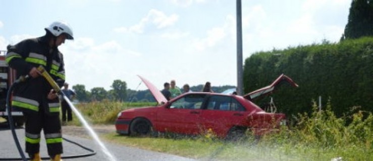 Zderzenie dwóch aut w okolicy Pakosławia - Zdjęcie główne