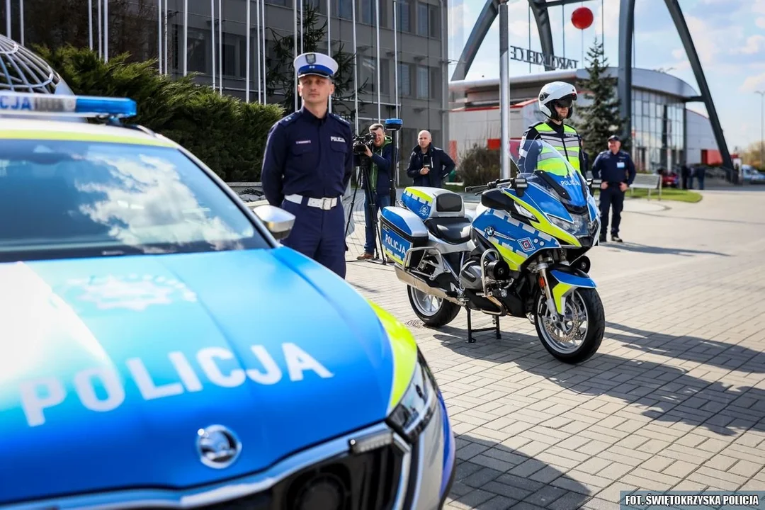 Policja zmienia oznakowanie pojazdów. Mają być bardziej widoczne - Zdjęcie główne