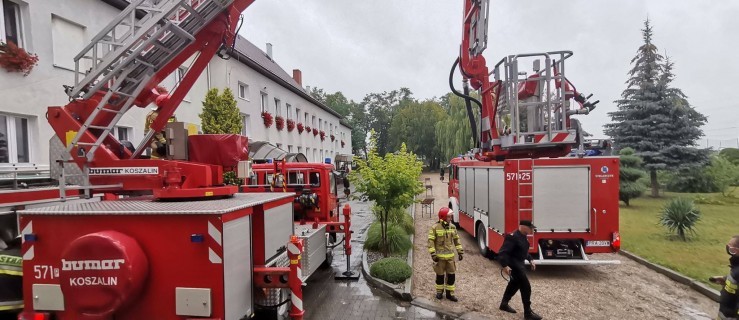 Strażacy ćwiczyli akcję ratowniczą w DPS Pakówka [FOTO] - Zdjęcie główne