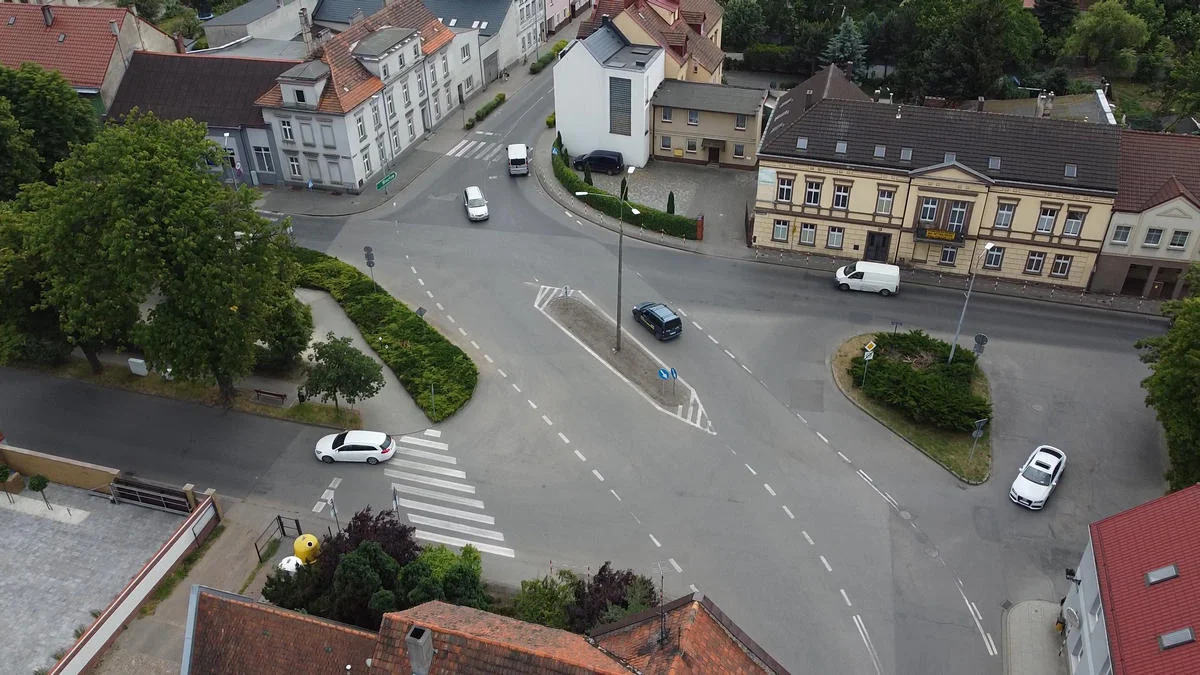 Szykują się utrudnienia na ulicy Targowej w Rawiczu. Rozpoczynają się prace w związku z dużą przebudową - Zdjęcie główne