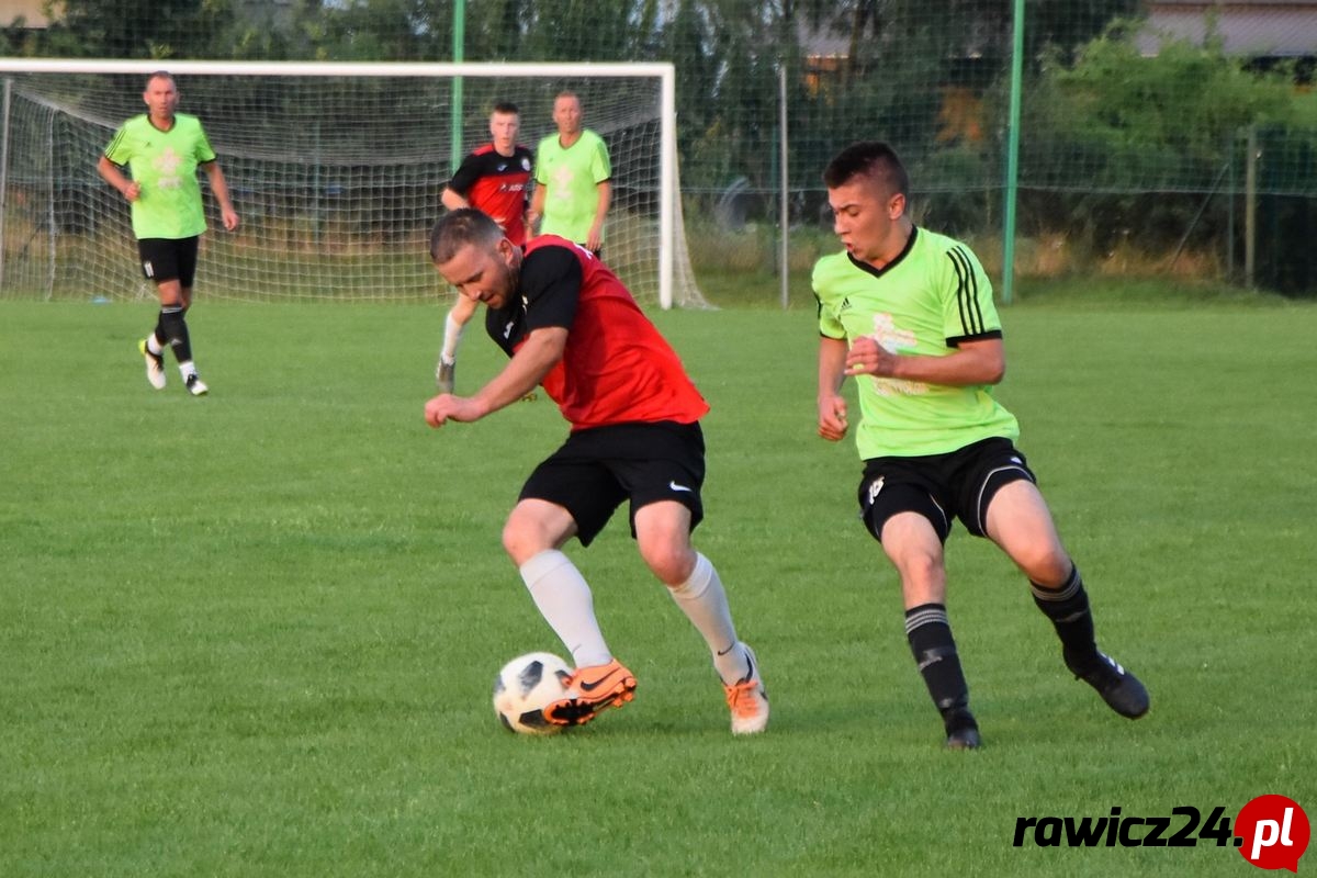 Awdaniec Pakosław - Pelikan Dębno Polskie (sparing) - Zdjęcie główne