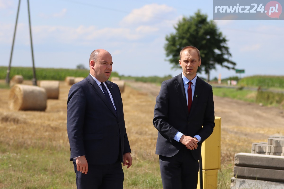 Minister Jan Dziedziczak w Pakosławiu