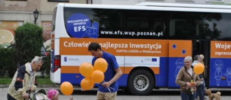  InfoBus na rawickim rynku - Zdjęcie główne