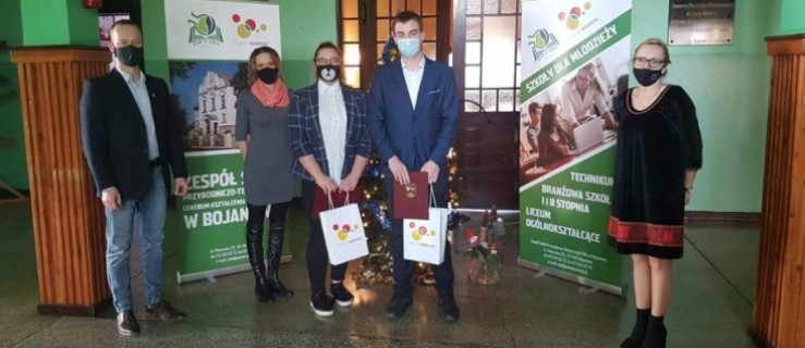 BOJANOWO. Wicestarosta wręczył stypendia - Zdjęcie główne