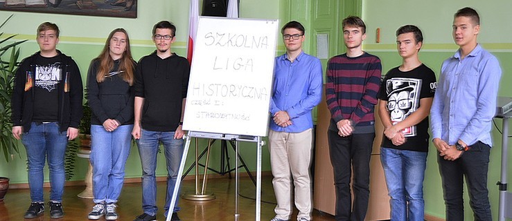 Szkolna Liga Historyczna w I LO  - Zdjęcie główne