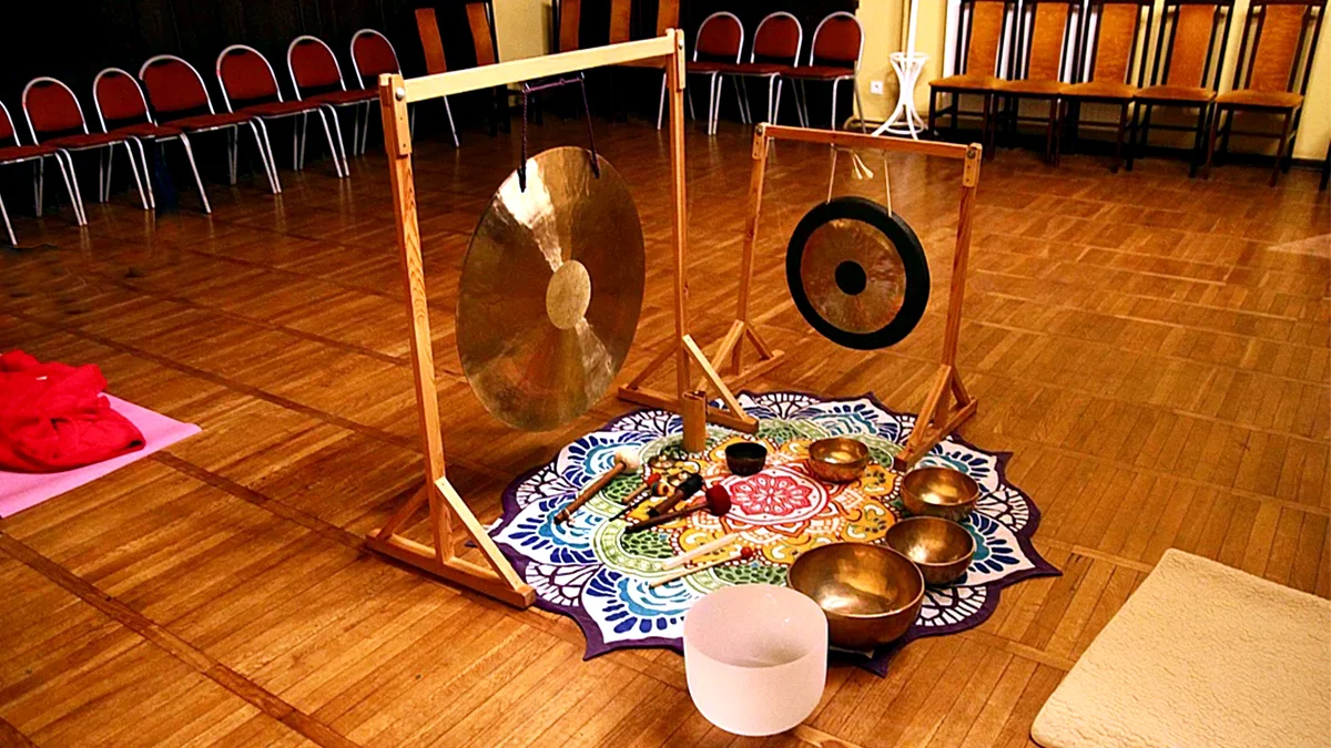 Relaks przy dźwiękach gongów i mis tybetańskich - Zdjęcie główne