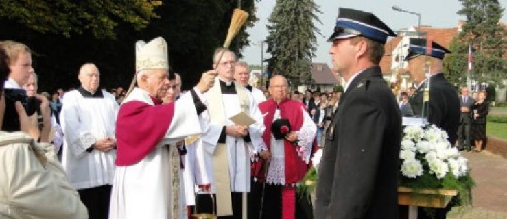 PAKOSŁAW. Wprowadzili relikwie Świętego Jana Pawła II - Zdjęcie główne