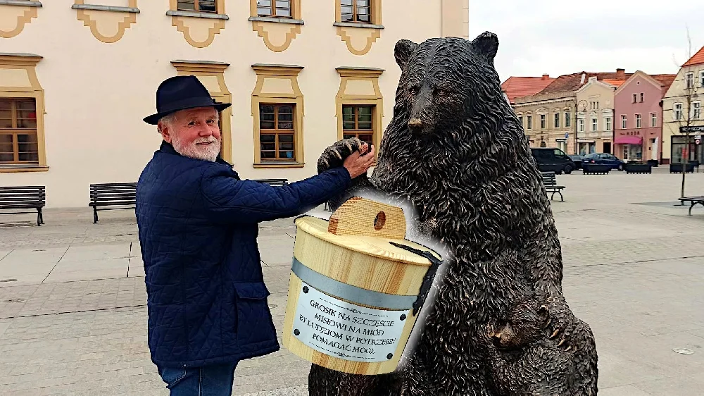 Rawickie misie zbierają na miód, czyli na pomoc uchodźcom z Ukrainy - Zdjęcie główne