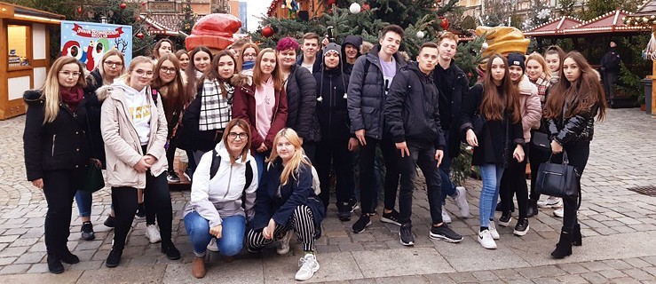 Zbliżają się magiczne święta. Uczniowie ZSZ odwiedzili wrocławski jarmark - Zdjęcie główne