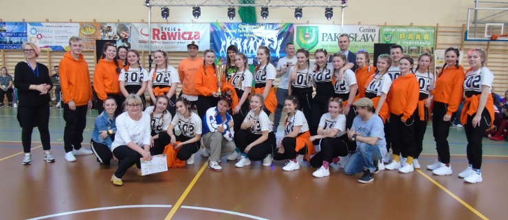 Tanecznie z udziałem prawie 1.000 osób (FOTO) - Zdjęcie główne