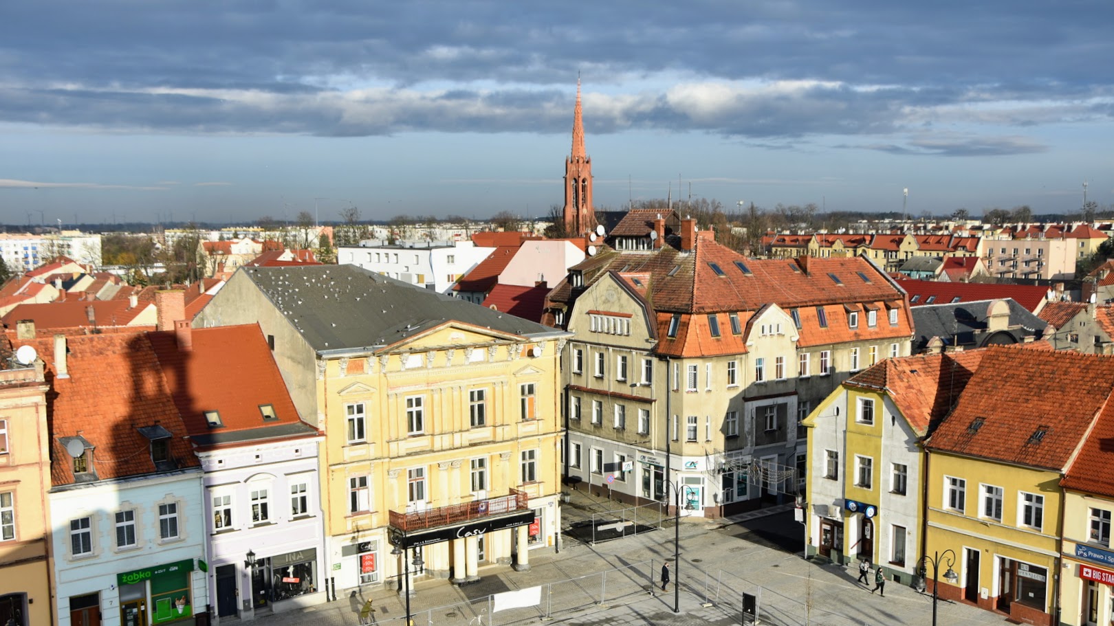 Jakość powietrza w Rawiczu - dostateczna? Miernik na LO pokazał pierwsze dane dotyczące jakości powietrza w mieście - Zdjęcie główne