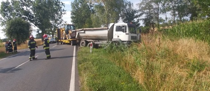 Wypadek pod Rawiczem. Ciężarówka zderzyła się z audi - Zdjęcie główne