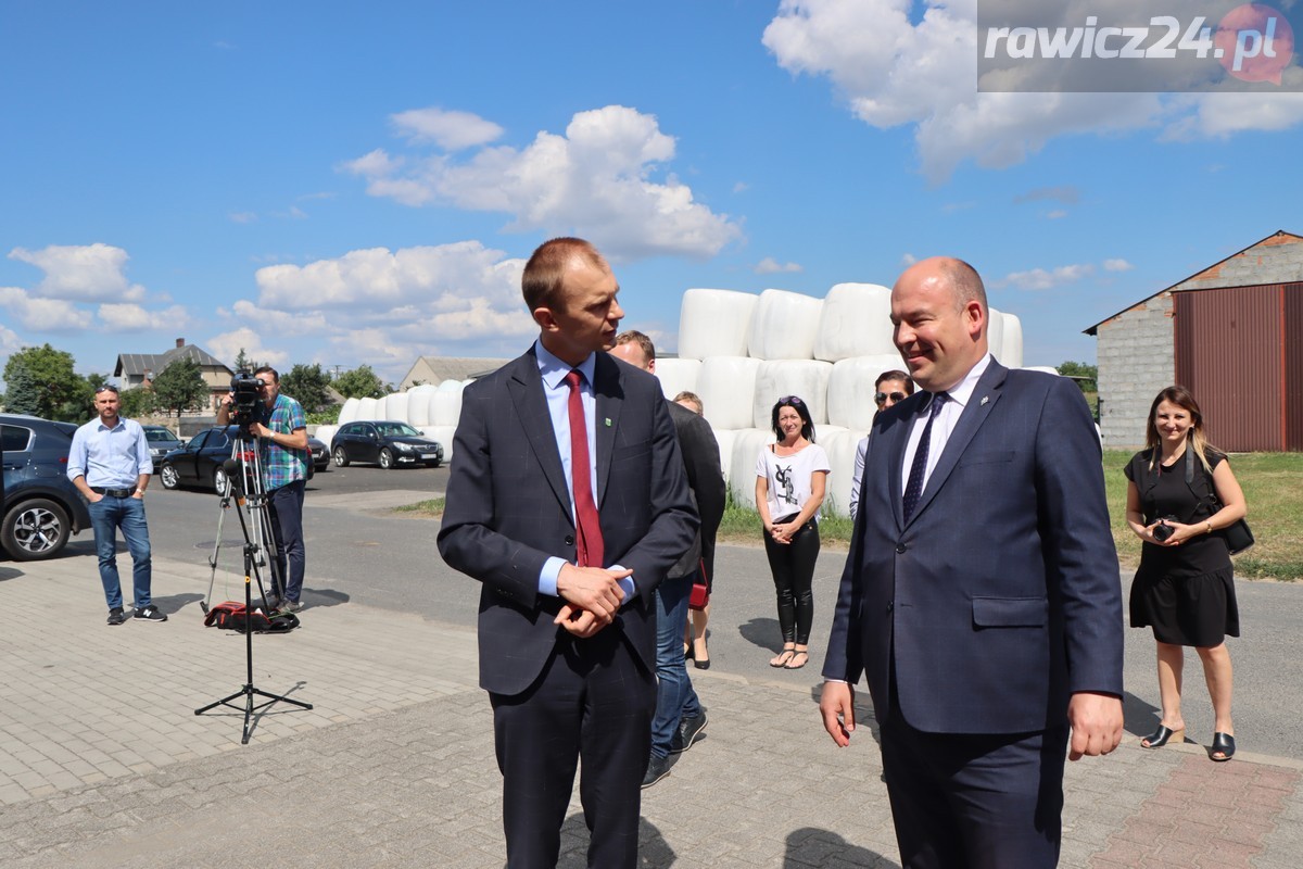 Minister Jan Dziedziczak w Pakosławiu