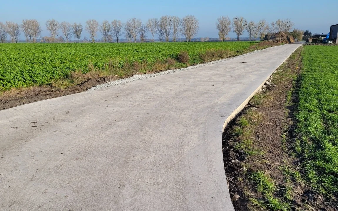 Kolejna "niemiecka autostrada"  w gminie Jutrosin - Zdjęcie główne