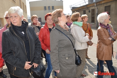 Studenci RUTW w Zakładzie Karnym - Zdjęcie główne