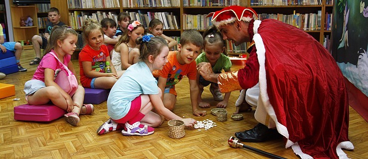 Noc z Rawicką Biblioteką Publiczną  - Zdjęcie główne