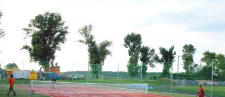 Skatepark i drugi kort tenisowy w Miejskiej Górce - Zdjęcie główne