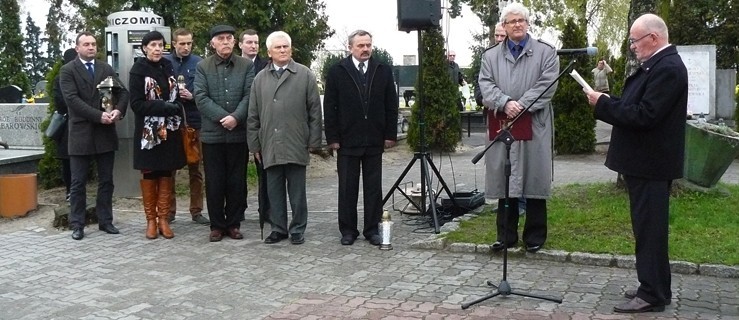 W Rawiczu upamiętniono szóstą rocznicę katastrofy smoleńskiej - Zdjęcie główne