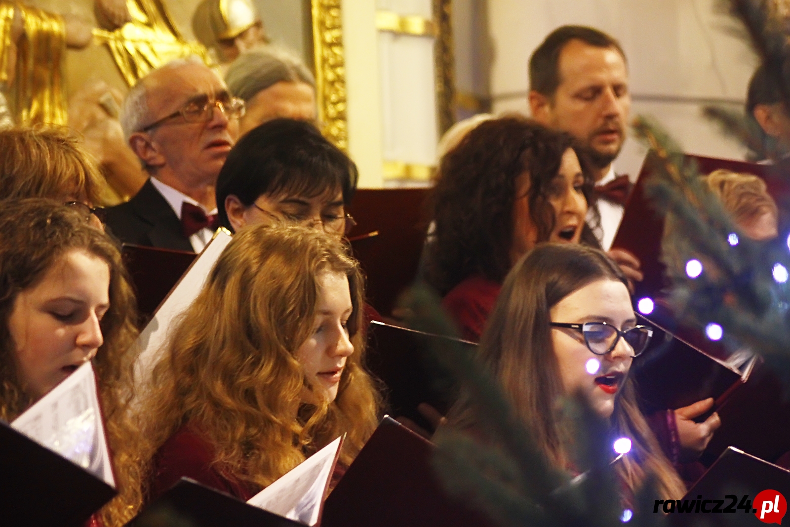 Koncert kolęd i pastorałek w rawickim kościele - Zdjęcie główne