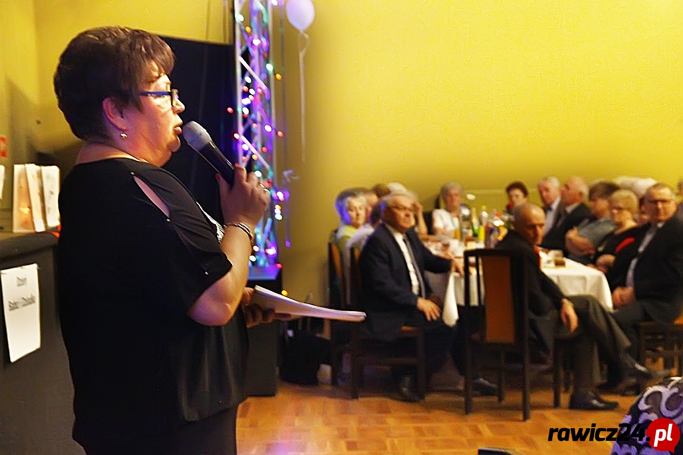 Babcie i dziadkowie świętowali w domu kultury - Zdjęcie główne