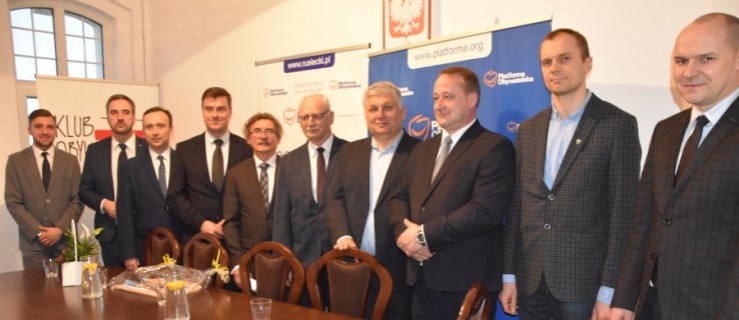 Otwarto biuro poselsko-senatorskie w Rawiczu (FOTO) - Zdjęcie główne