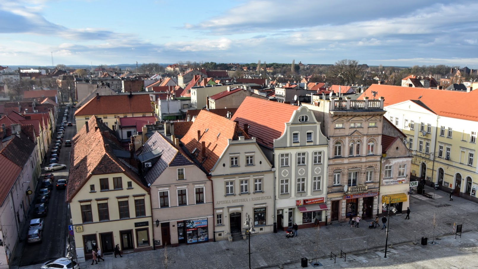 Tragedia w centrum Rawicza. Zmarł 59-letni mężczyzna - Zdjęcie główne