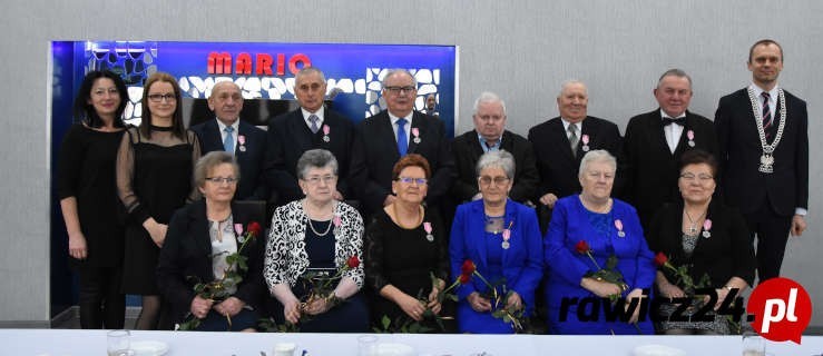 Pakosław. Małżonkowie odznaczeni medalami (FOTO, FILM) - Zdjęcie główne