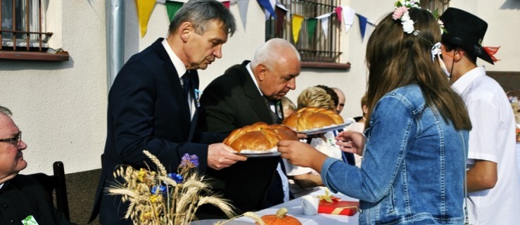 Święto Plonów w Konarach. Zobacz, jak się bawią [FOTO] - Zdjęcie główne