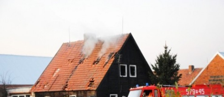 Pożar drewnianego domu w Rzyczkowie - Zdjęcie główne