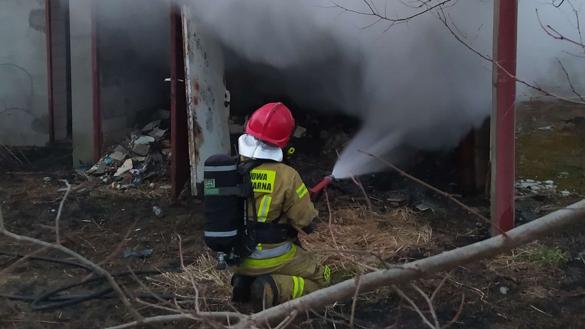 Pożar garażu w Rawiczu