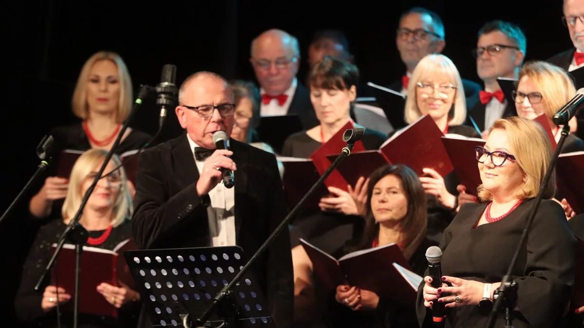 "Rok się już skończył, rok się zaczyna". Wkrótce kolejny koncert Chóru Nauczycieli Gminy Rawicz - Zdjęcie główne