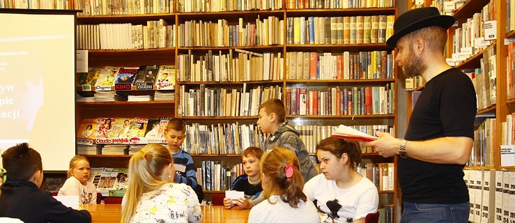 Mali detektywi w bibliotece [FOTO] - Zdjęcie główne