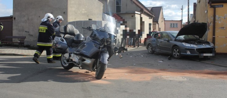 Motocykl uderzył w bok auta osobowego w Miejskiej Górce [AKTUALIZACJA] - Zdjęcie główne