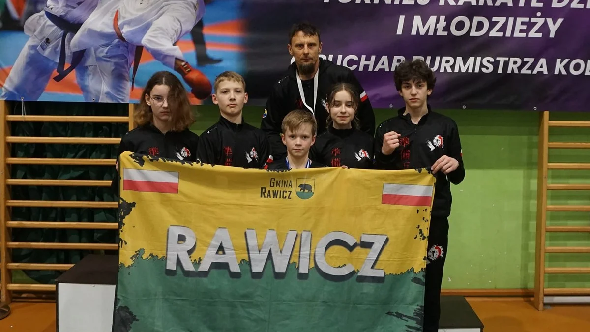 Świetny występ rawickich karateków w Kobylinie. Wygrali w klasyfikacji drużynowej - Zdjęcie główne
