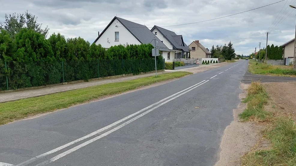 Powiat i gmina Miejska Górka dorzucą pieniędzy na przebudowę drogi Niemarzynie - Zdjęcie główne