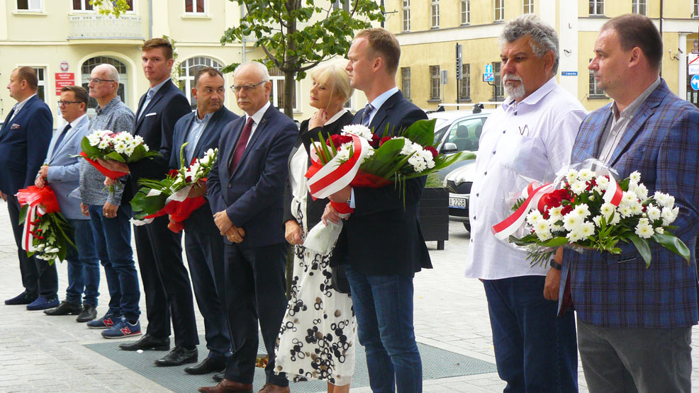 Upamiętniono ofiary rozruchów głodowych w Rawiczu - Zdjęcie główne