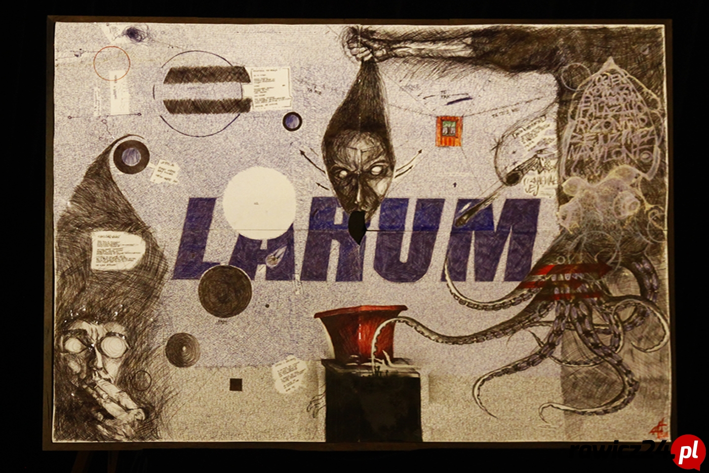 LARUM - Zdjęcie główne