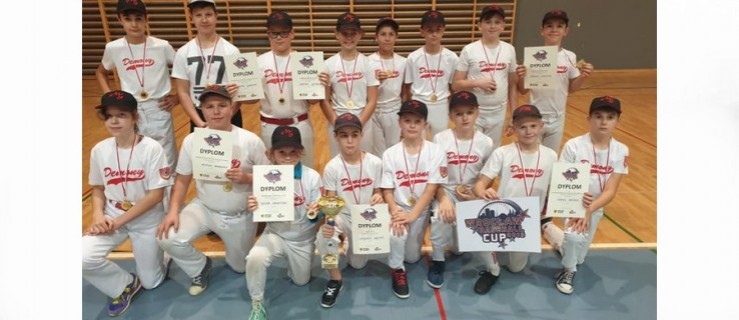Młodzi baseballiści wygrali turniej we Wrocławiu - Zdjęcie główne