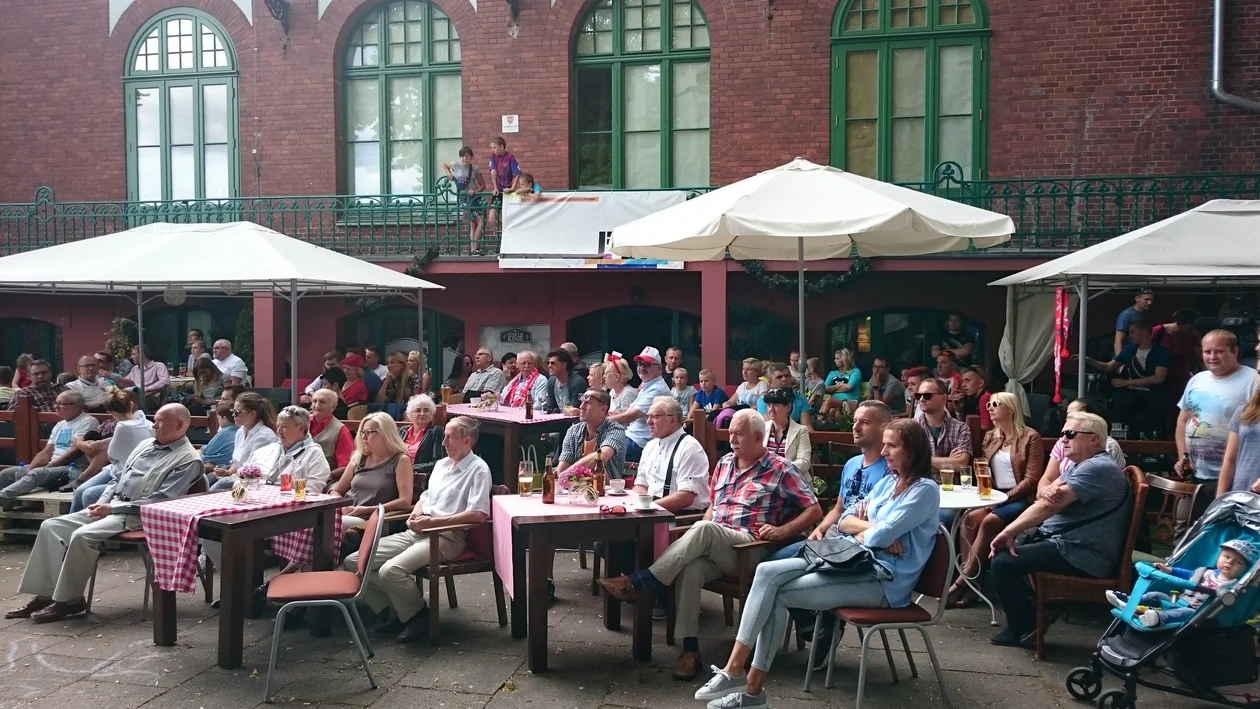 Już dziś wieczorem Anita Włodarczyk będzie walczyć o medal. W Rawiczu przygotowano strefę kibica - Zdjęcie główne