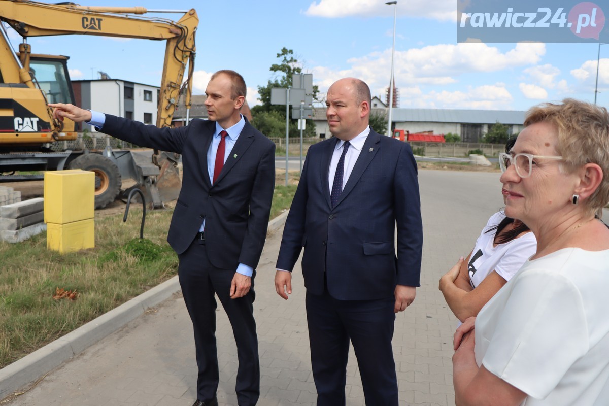 Minister Jan Dziedziczak w Pakosławiu