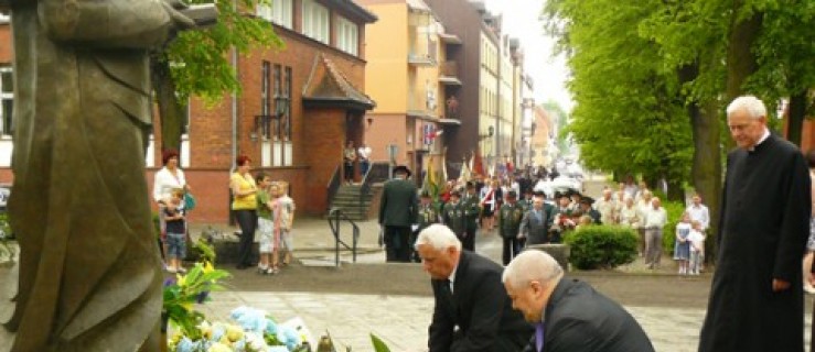 Święto Konstytucji w Rawiczu - Zdjęcie główne