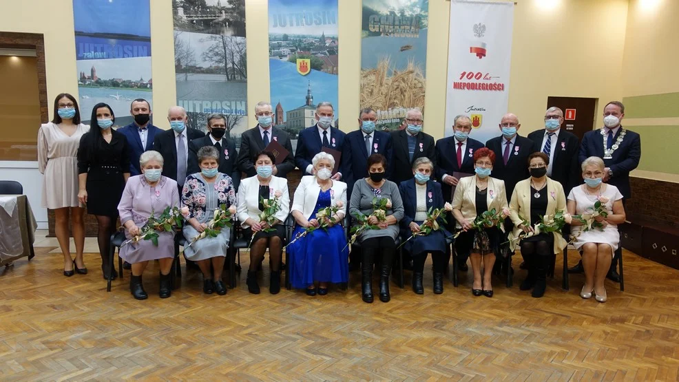 Małżeństwa z gminy Jutrosin obchodziły Złote Gody. Poznaj jubilatów  - Zdjęcie główne