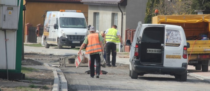 Pieniądze z budżetu państwa na trzy drogi w dwóch gminach  - Zdjęcie główne