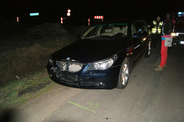 Mercedesy i BMW zderzyły się na skrzyżowaniu [ZDJĘCIA] - Zdjęcie główne