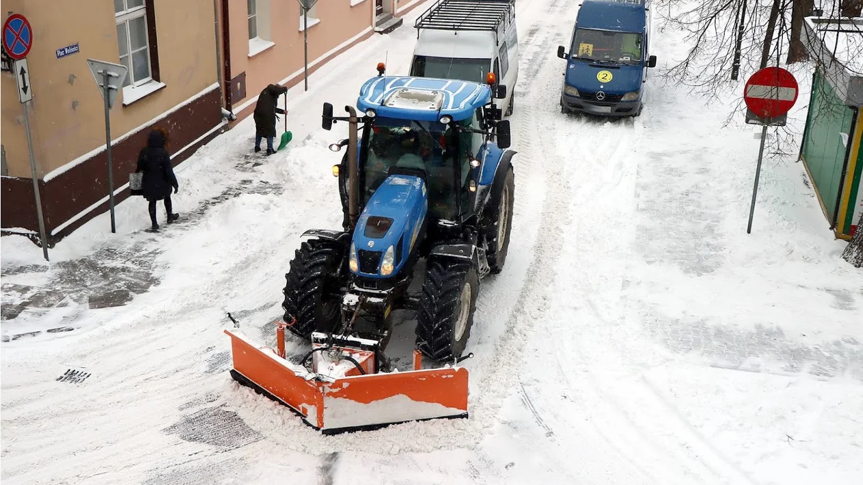 Wieczorem i w nocy spadnie śnieg. Jest ostrzeżenie meteorologiczne - Zdjęcie główne