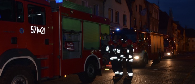 Rawicz. Pożar w centrum miasta. W akcji 3 zastępy straży  - Zdjęcie główne