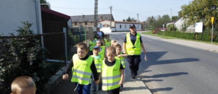 Policjanci w przedszkolach i szkołach - Zdjęcie główne